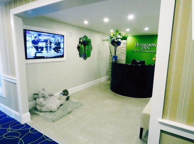 Imagen de los interiores del Hotel Rodeway Inn Logan International Airport. Foto 17