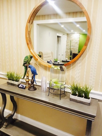 Imagen de los interiores del Hotel Rodeway Inn Logan International Airport. Foto 19