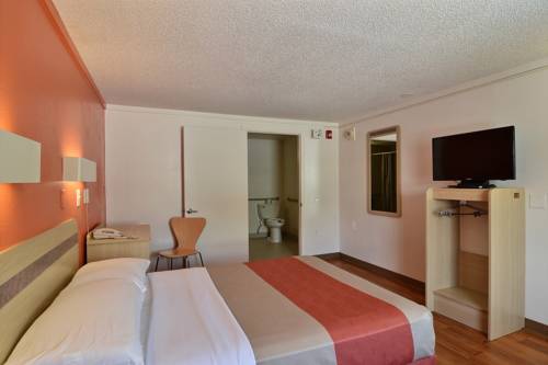 Imagen de la habitación del Hotel Rodeway Inn, Logan Township. Foto 4