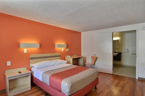 Imagen de la habitación del Hotel Rodeway Inn, Logan Township. Foto 6