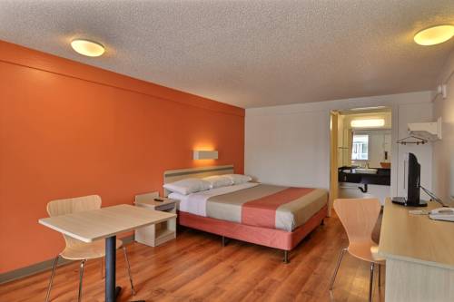 Imagen de la habitación del Hotel Rodeway Inn, Logan Township. Foto 11