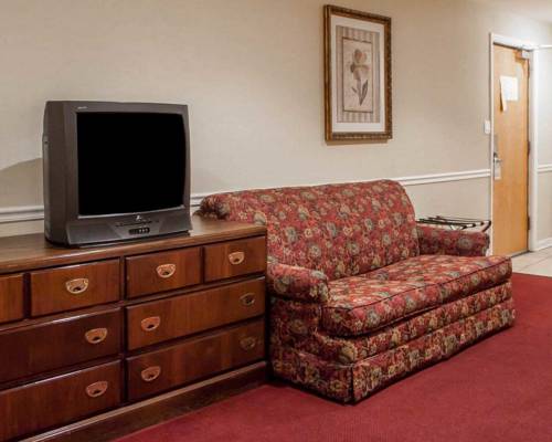 Imagen de la habitación del Hotel Rodeway Inn Lyons - La Grange. Foto 9