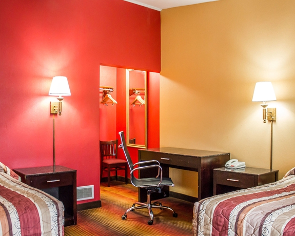 Imagen de la habitación del Hotel Rodeway Inn Macarthur Airport. Foto 3