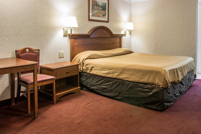 Imagen de la habitación del Hotel Rodeway Inn, Madison Heights. Foto 10