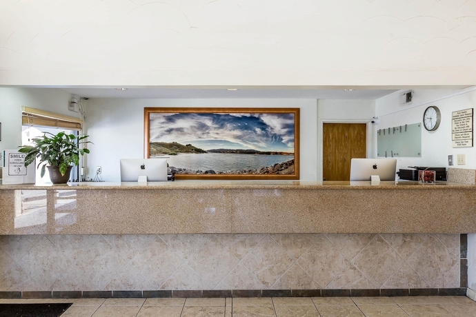 Imagen de los interiores del Hotel Rodeway Inn Magic Mountain Area. Foto 15