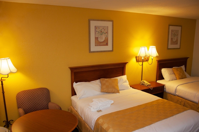 Imagen de la habitación del Hotel Rodeway Inn Maingate Central. Foto 6
