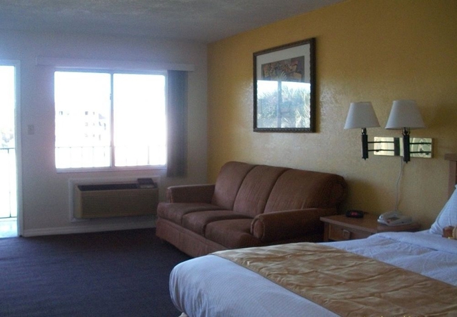 Imagen de la habitación del Hotel Rodeway Inn Maingate Central. Foto 11