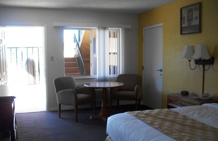 Imagen de la habitación del Hotel Rodeway Inn Maingate Central. Foto 12
