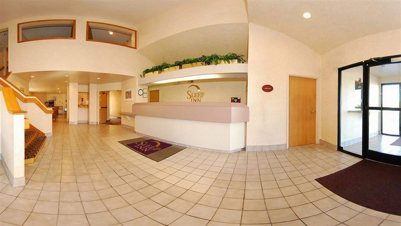 Imagen de los interiores del Hotel Rodeway Inn, Memphis. Foto 9