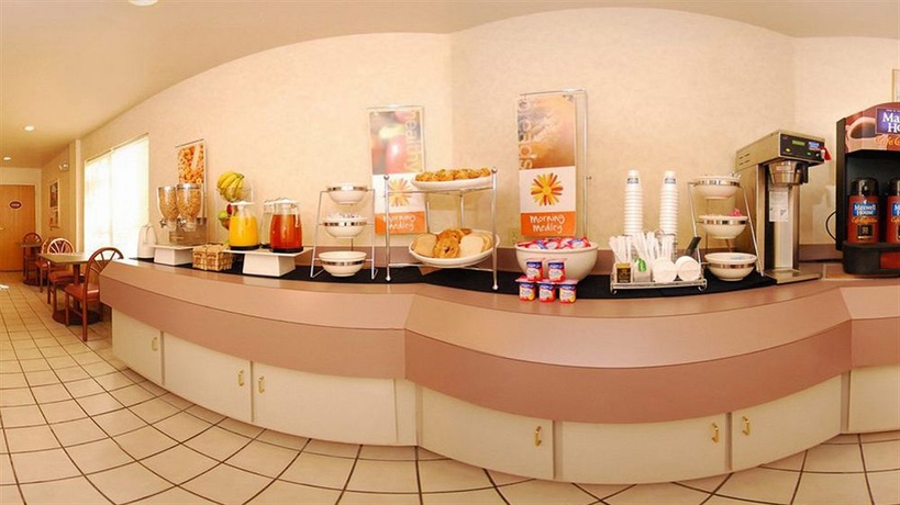 Imagen del bar/restaurante del Hotel Rodeway Inn, Memphis. Foto 3