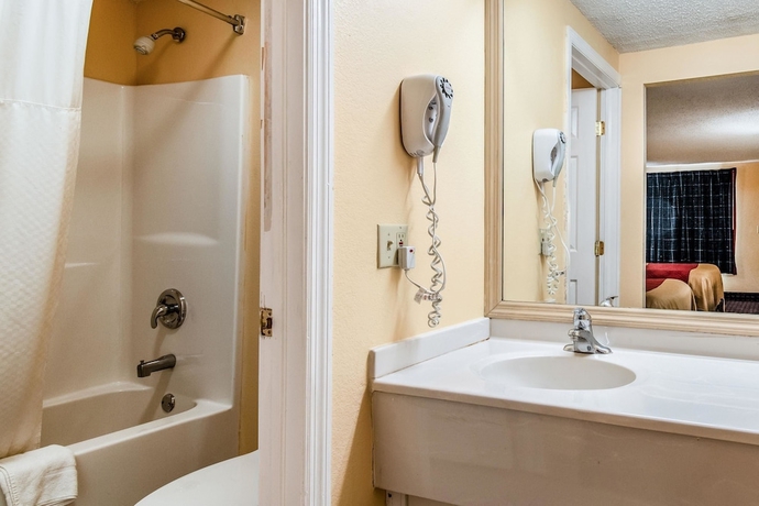 Imagen de la habitación del Hotel Rodeway Inn, Miamisburg. Foto 6