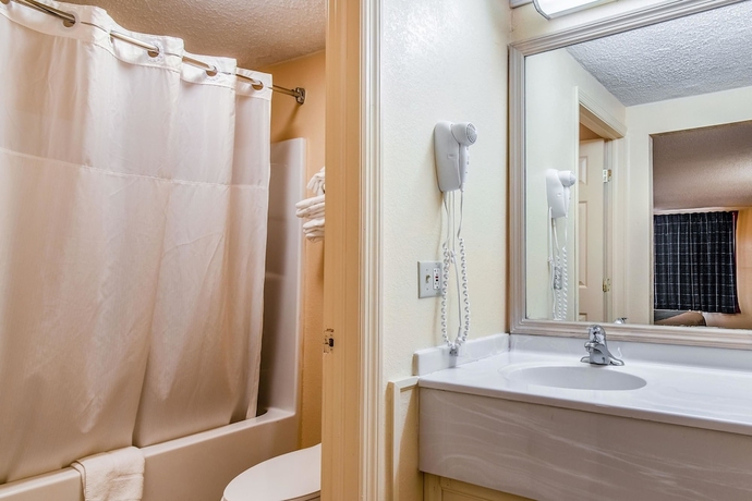 Imagen de la habitación del Hotel Rodeway Inn, Miamisburg. Foto 9