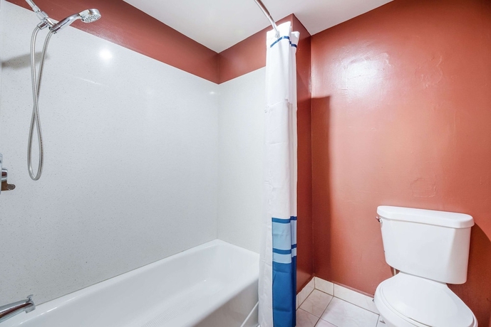 Imagen de la habitación del Hotel Rodeway Inn, Modesto. Foto 12