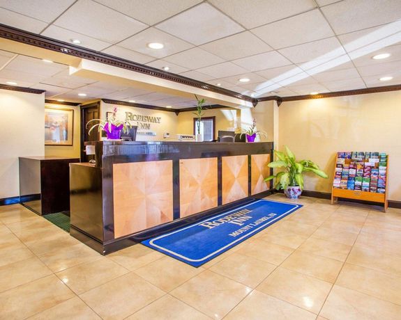 Imagen de los interiores del Hotel Rodeway Inn Mount Laurel Hwy 73. Foto 18