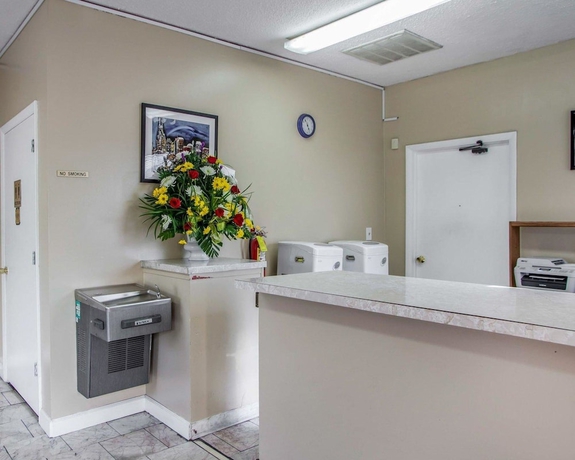 Imagen de los interiores del Hotel Rodeway Inn, Nashville - TN. Foto 12