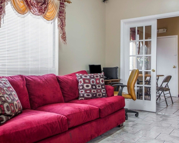 Imagen de los interiores del Hotel Rodeway Inn, Nashville - TN. Foto 18