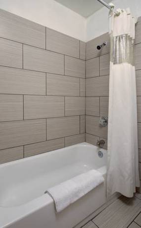 Imagen de la habitación del Hotel Rodeway Inn Near Az State University. Foto 11