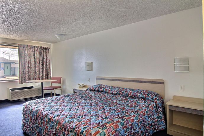 Imagen de la habitación del Hotel Rodeway Inn Near Hall Of Fame. Foto 9