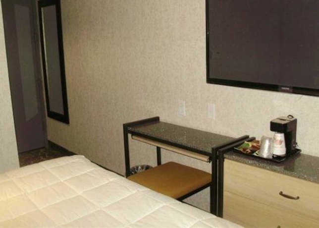 Imagen de la habitación del Hotel Rodeway Inn Near Jfk Airport. Foto 6