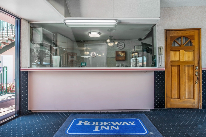 Imagen de los interiores del Hotel Rodeway Inn Near Melrose Ave. Foto 9