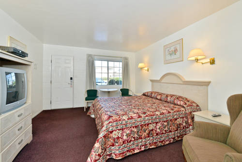 Imagen de la habitación del Hotel Rodeway Inn Near University-gateway To Yosemite. Foto 9