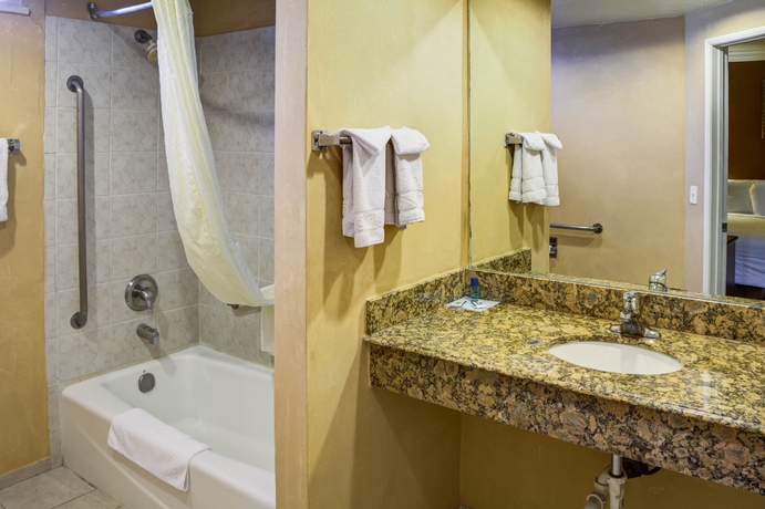 Imagen de la habitación del Hotel Rodeway Inn Near Venice Beach. Foto 6