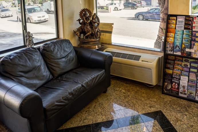 Imagen de los interiores del Hotel Rodeway Inn Near Venice Beach. Foto 16