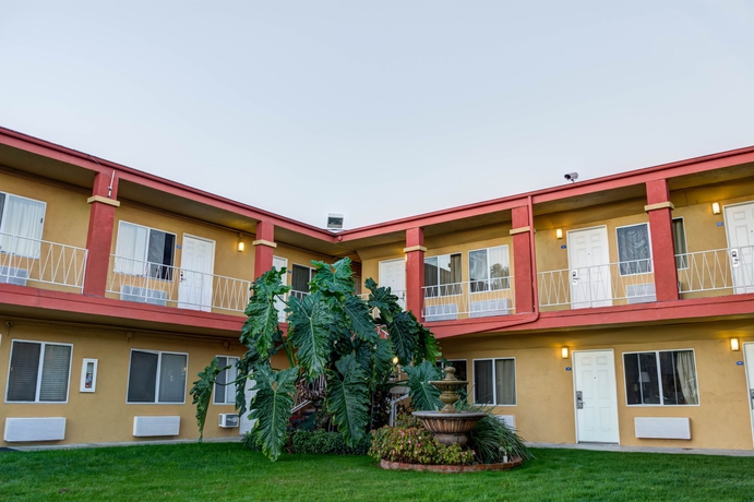 Imagen de los exteriores del Hotel Rodeway Inn Near Venice Beach. Foto 14