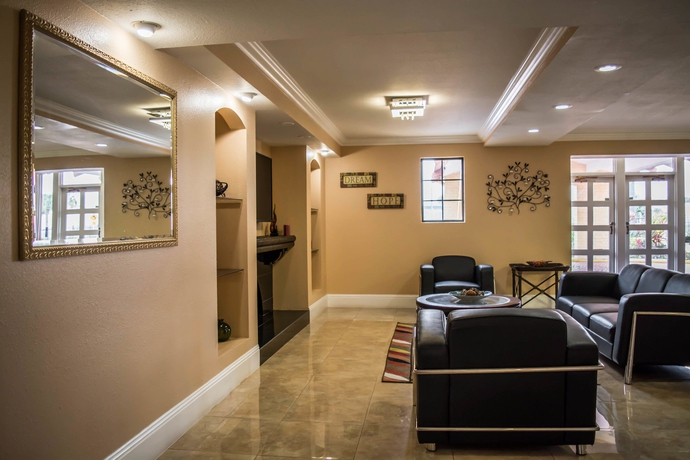 Imagen de los interiores del Hotel Rodeway Inn Near Ybor City - Casino. Foto 14