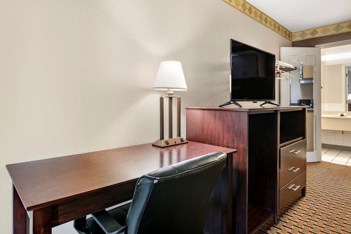 Imagen de la habitación del Hotel Rodeway Inn, New Port Richey. Foto 8