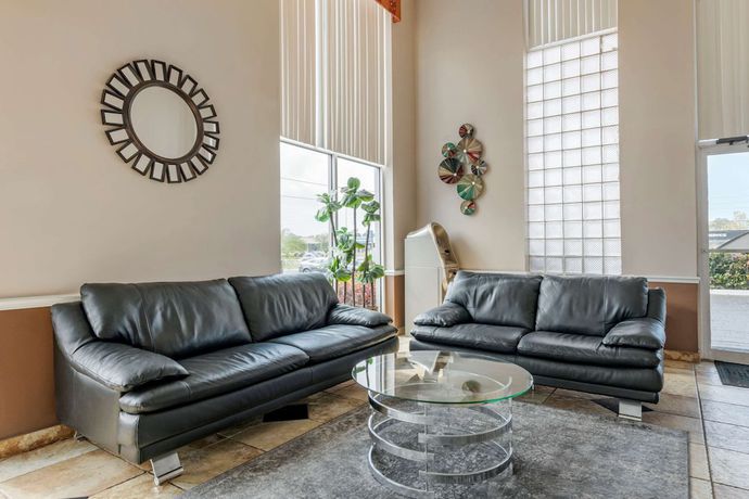 Imagen de los interiores del Hotel Rodeway Inn, New Port Richey. Foto 20