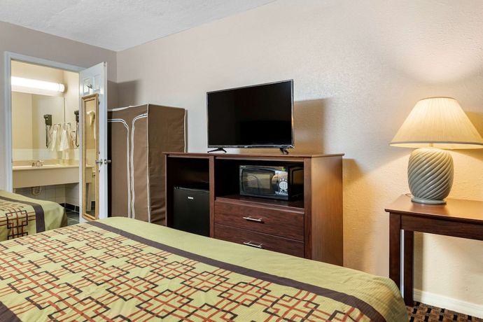 Imagen de la habitación del Hotel Rodeway Inn, New Port Richey. Foto 16