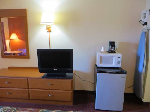 Imagen de la habitación del Hotel Rodeway Inn Norcross. Foto 3