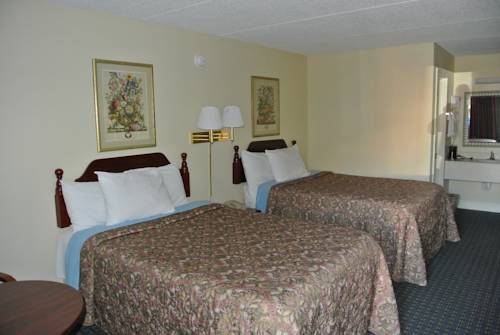 Imagen de la habitación del Hotel Rodeway Inn Norcross. Foto 14