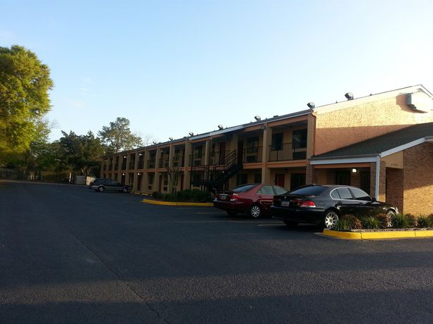 Imagen del bar/restaurante del Hotel Rodeway Inn, North Charleston. Foto 6
