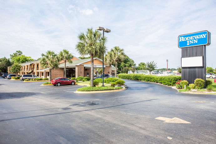Imagen de los interiores del Hotel Rodeway Inn, North Charleston. Foto 15
