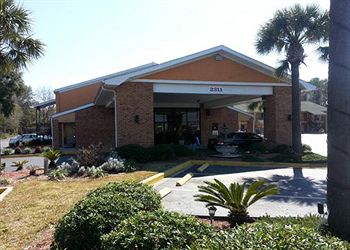 Imagen de los interiores del Hotel Rodeway Inn, North Charleston. Foto 16