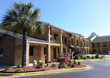Imagen de los exteriores del Hotel Rodeway Inn, North Charleston. Foto 14