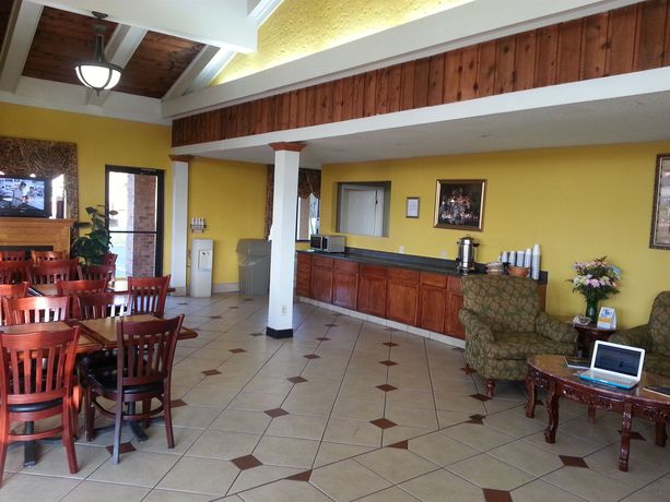 Imagen del bar/restaurante del Hotel Rodeway Inn, North Charleston. Foto 10