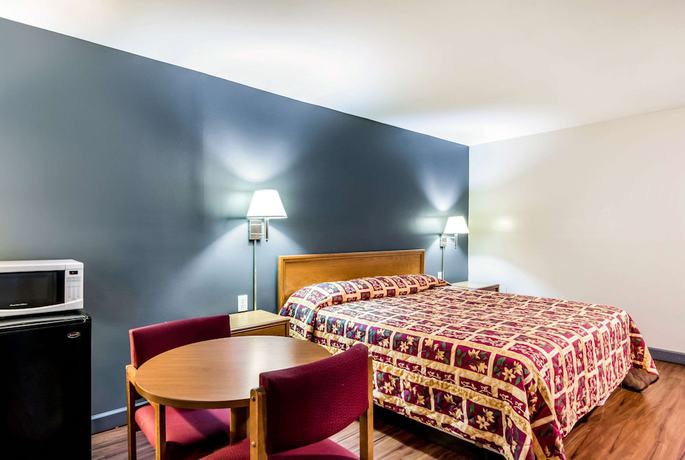 Imagen de la habitación del Hotel Rodeway Inn North Chesterfield-Richmond. Foto 8