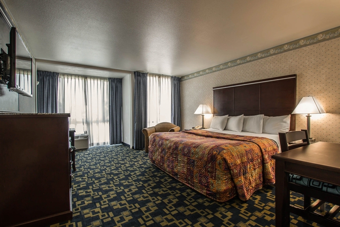 Imagen de la habitación del Hotel Rodeway Inn Oceanside Marina. Foto 8