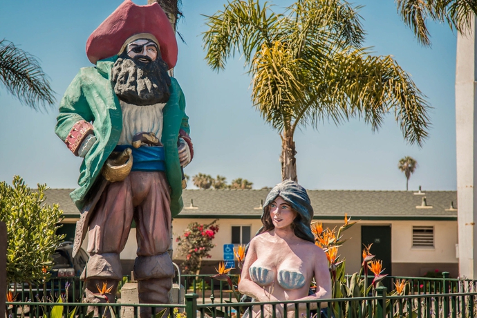 Imagen de los exteriores del Hotel Rodeway Inn Oceanside Marina. Foto 12