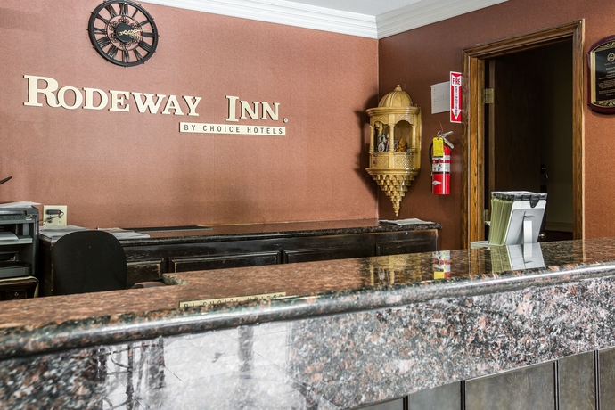 Imagen de los interiores del Hotel Rodeway Inn Old Town Temecula. Foto 14