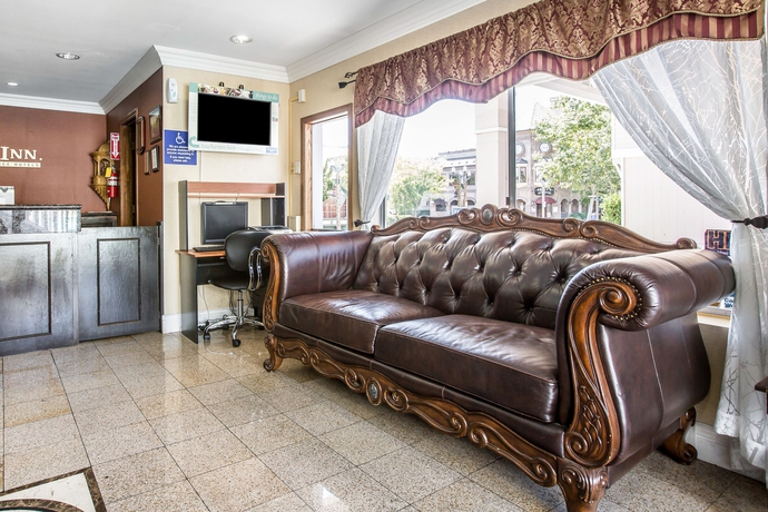 Imagen de los interiores del Hotel Rodeway Inn Old Town Temecula. Foto 15