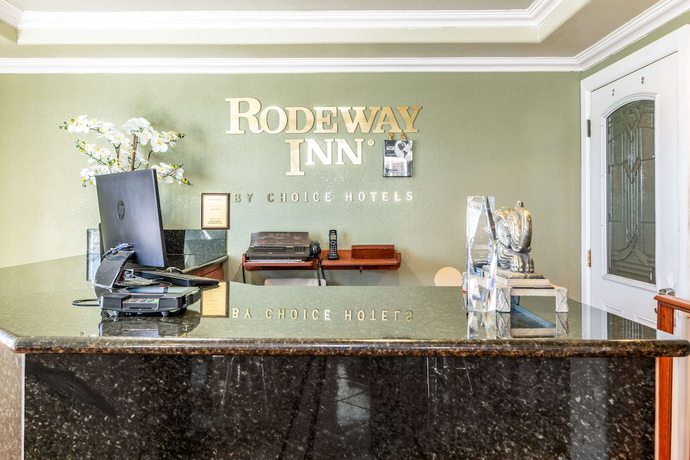 Imagen de los interiores del Hotel Rodeway Inn On Historic Route 66. Foto 19