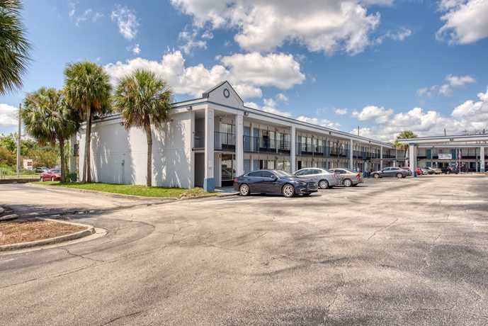 Imagen general del Hotel Rodeway Inn Orange Park - Jacksonville near Naval Air Station. Foto 3