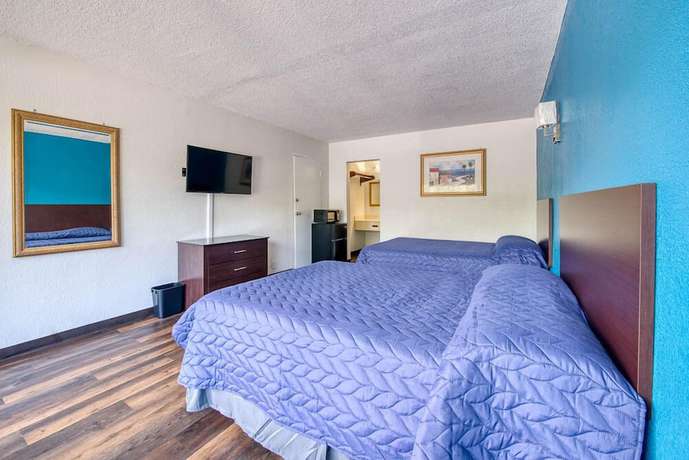 Imagen de la habitación del Hotel Rodeway Inn Orange Park - Jacksonville near Naval Air Station. Foto 6