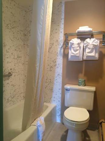 Imagen de la habitación del Hotel Rodeway Inn Orleans - Cape Cod. Foto 5