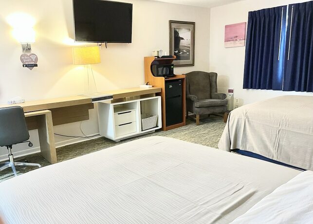 Imagen general del Hotel Rodeway Inn Oscoda, MI. Foto 6