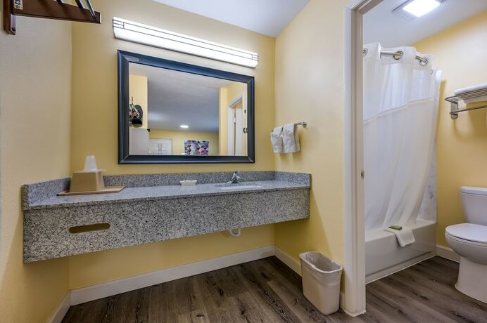 Imagen de la habitación del Hotel Rodeway Inn Oxford. Foto 4